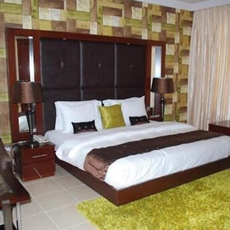 Palazzo Dumont Hotel Ikuata Екстер'єр фото