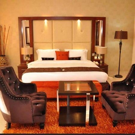 Palazzo Dumont Hotel Ikuata Екстер'єр фото