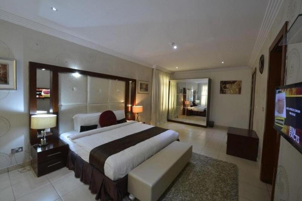 Palazzo Dumont Hotel Ikuata Екстер'єр фото