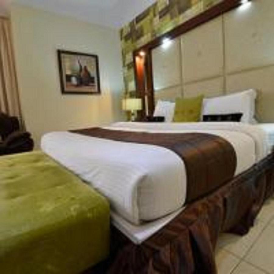 Palazzo Dumont Hotel Ikuata Екстер'єр фото
