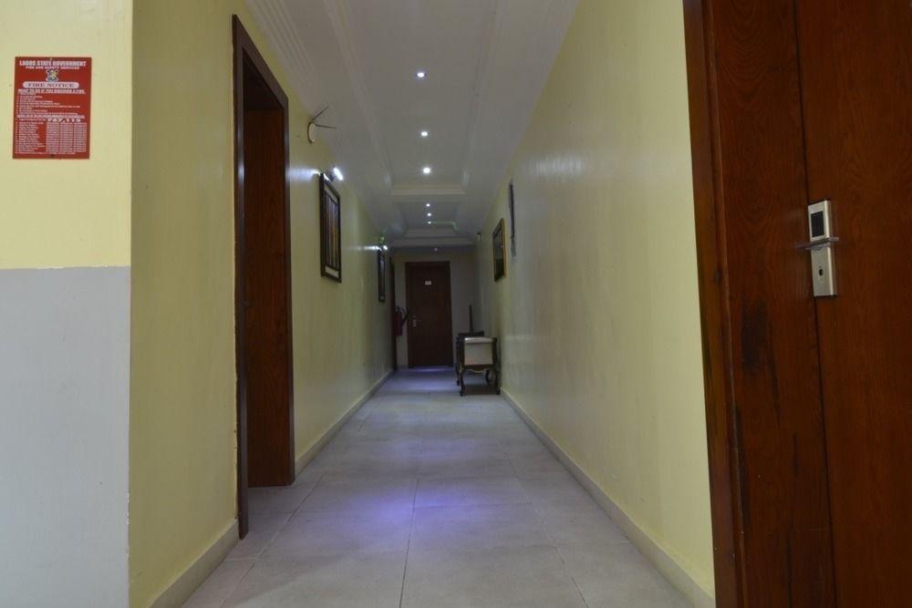 Palazzo Dumont Hotel Ikuata Екстер'єр фото